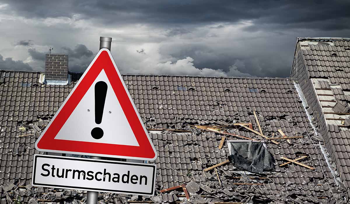 Sturmschaden am Dach reparieren lassen